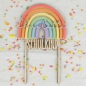 Preview: Schulkind Cake Topper Kuchenaufsatz Tortenstecker Regenbogen Einschulung aus Holz und Acryl mit Name